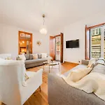 Apartament Big 5br Garden & Hot Tub In Heartoflisbon Alcabideche