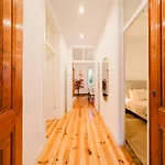 Apartament Big 5br Garden & Hot Tub In Heartoflisbon