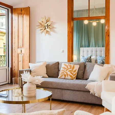 Hot Tub & Garden In Heart Of Lisbon, 5br Wac