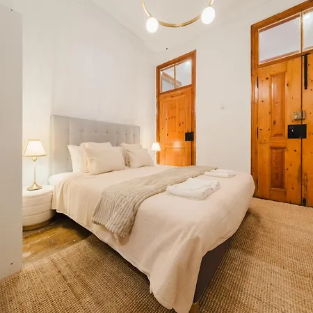 Big 5br Hot Tub & Garden In Heart Of Lisbon *