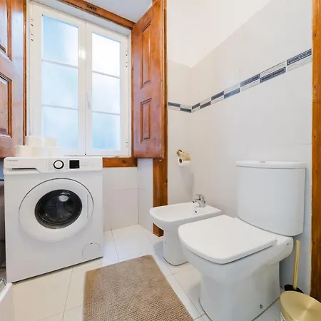 Hot Tub & Garden In Heart Of Lisbon, 5br Wac דירה אלקבידצ'ה